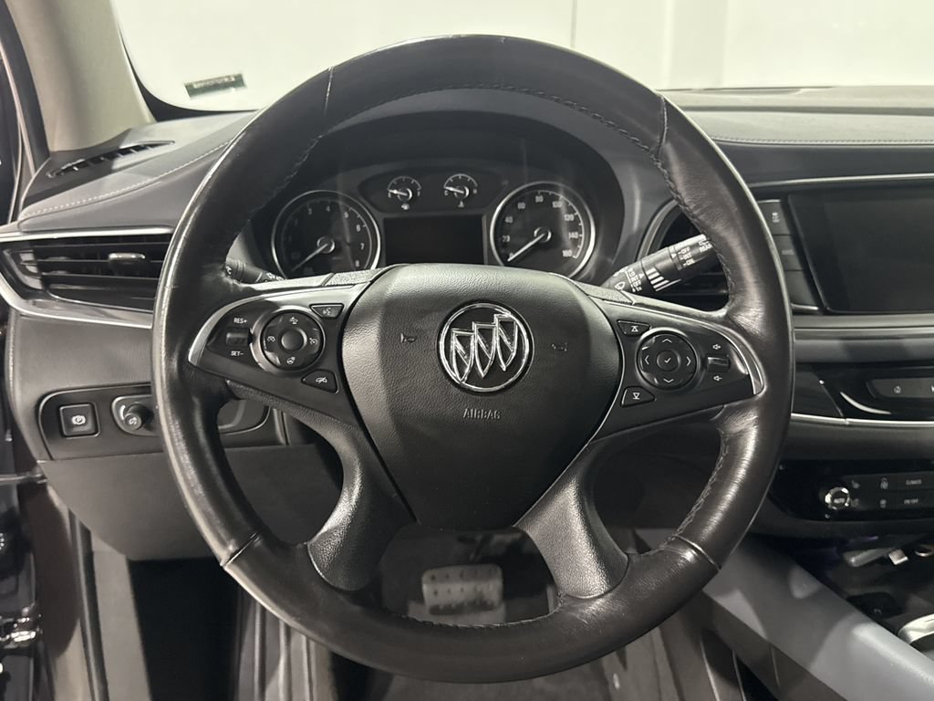 Used 2018 Buick Enclave Premium AWD/4WD image 4