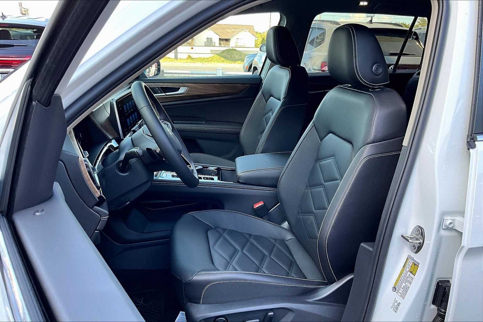 New 2026 Volkswagen Atlas SE FWD image 9