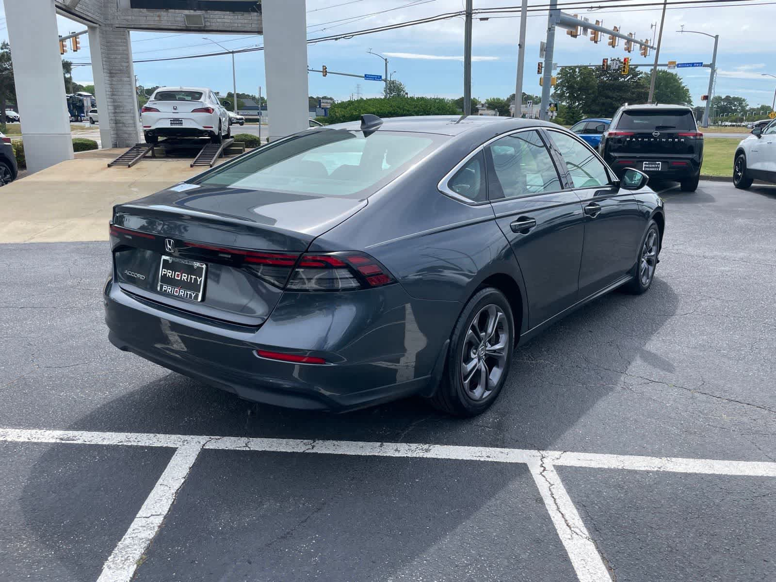 Used 2023 Honda Accord EX image 5