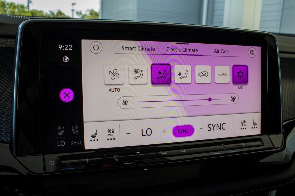 New 2025 Volkswagen Atlas Cross Sport SEL R-Line AWD/4WD image 41