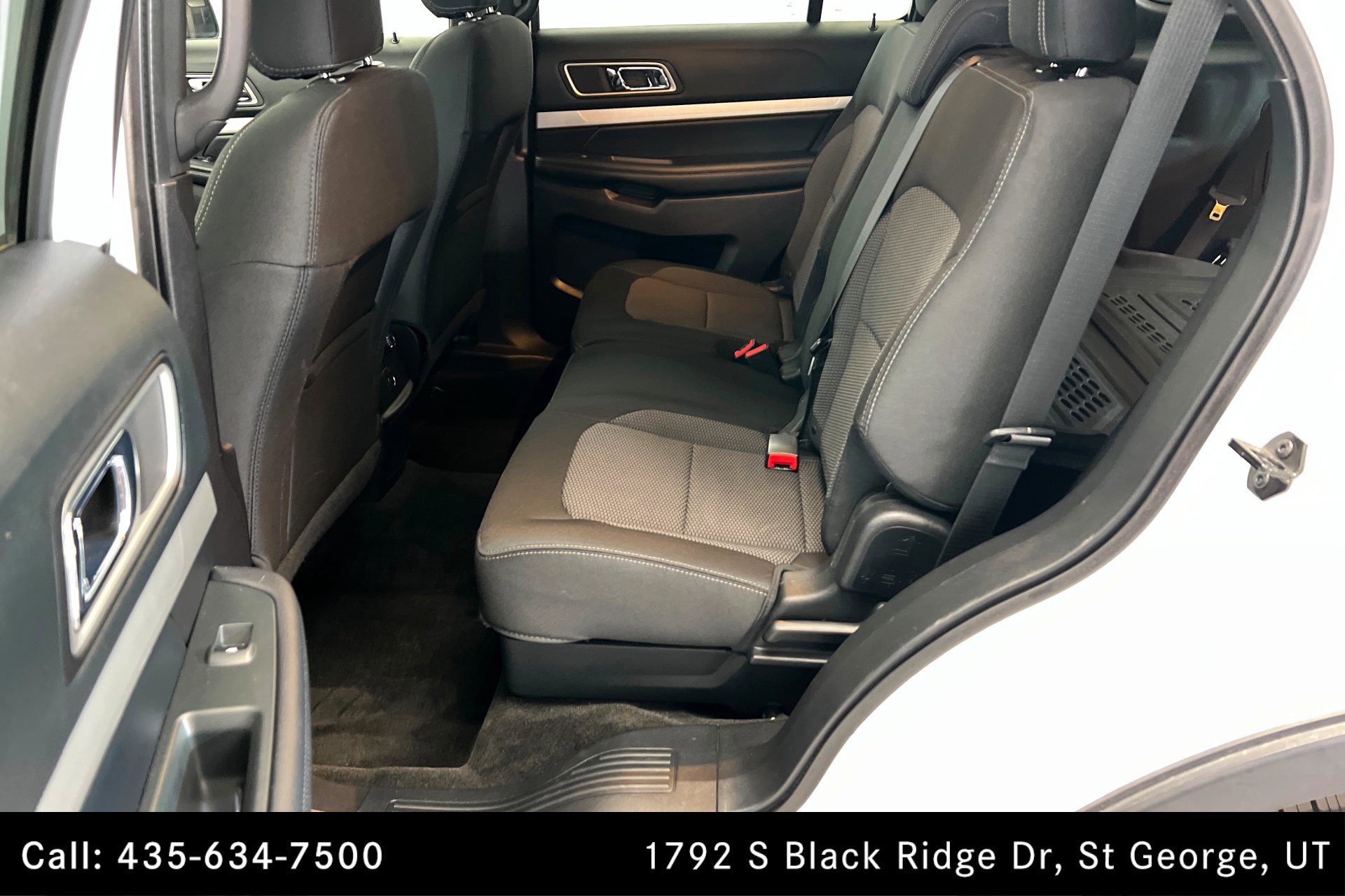 Used 2017 Ford Explorer XLT FWD image 21