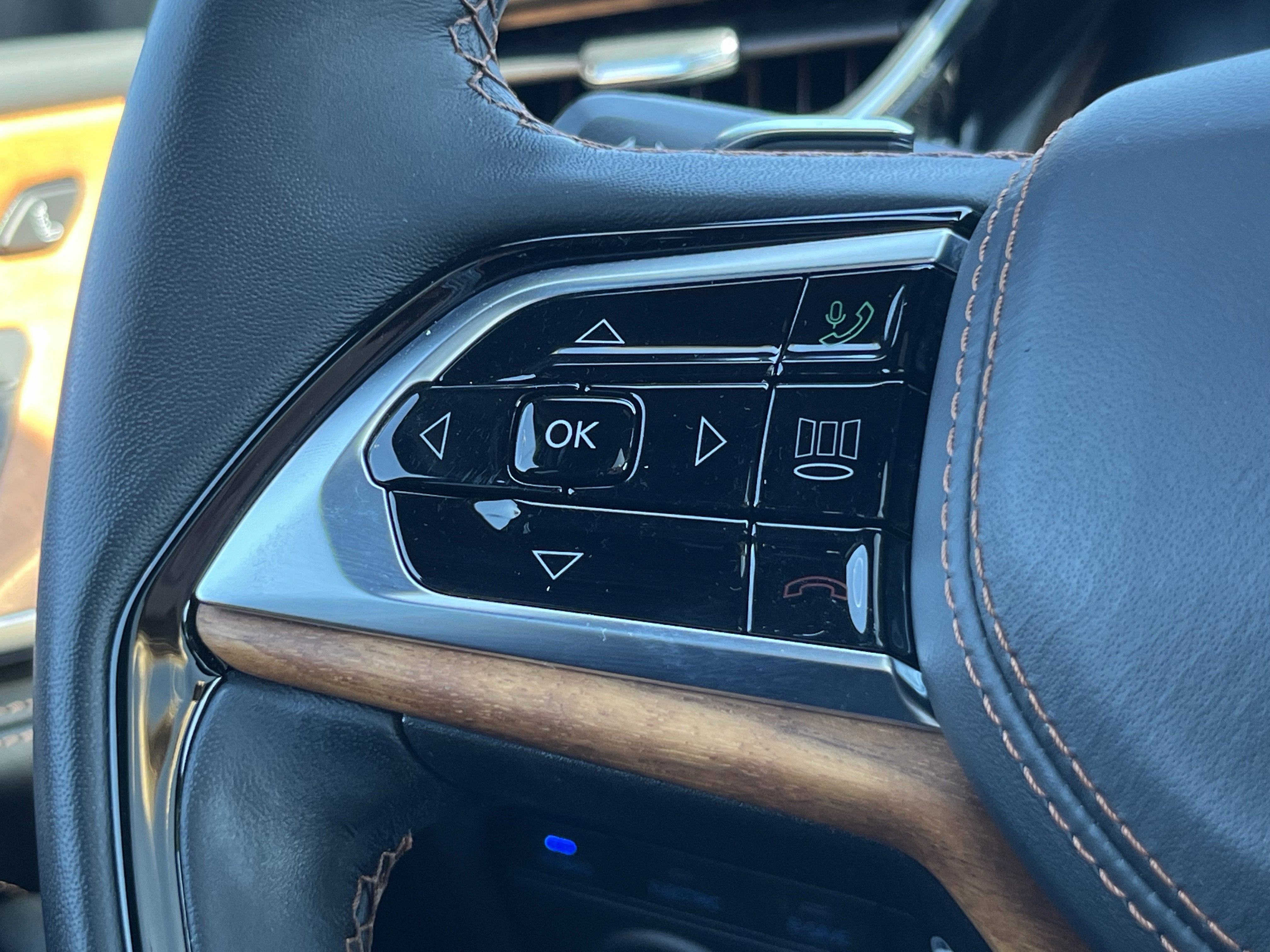 Used 2022 Jeep Grand Cherokee Summit image 25