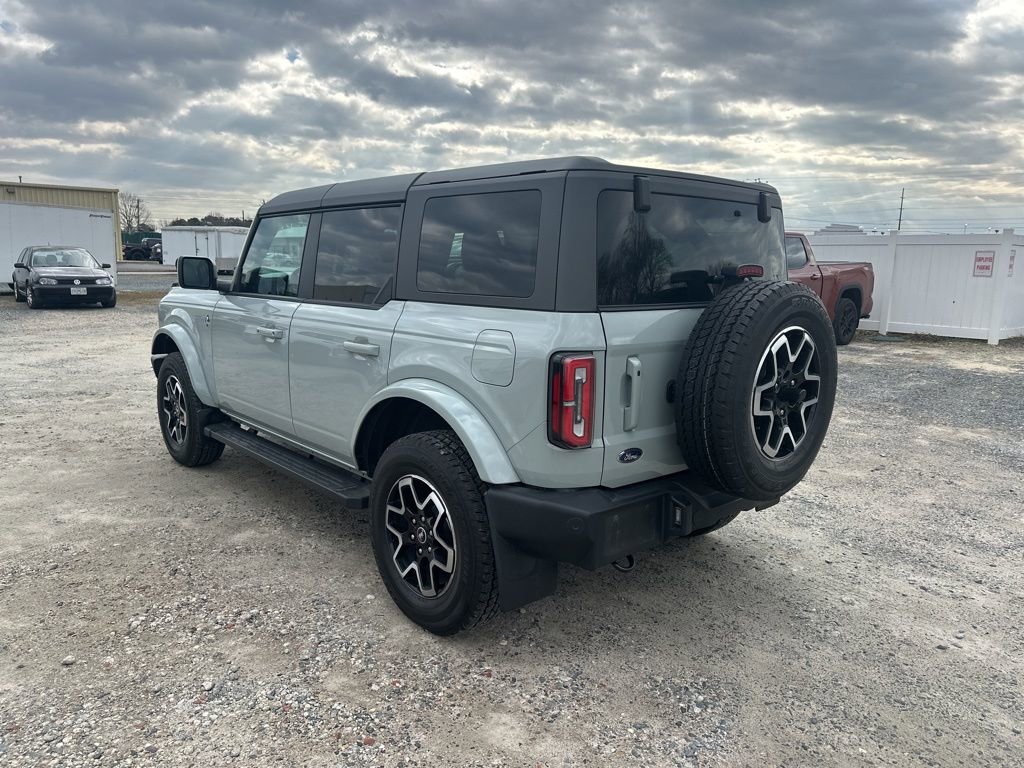 Used 2024 Ford Bronco Outer Banks image 3