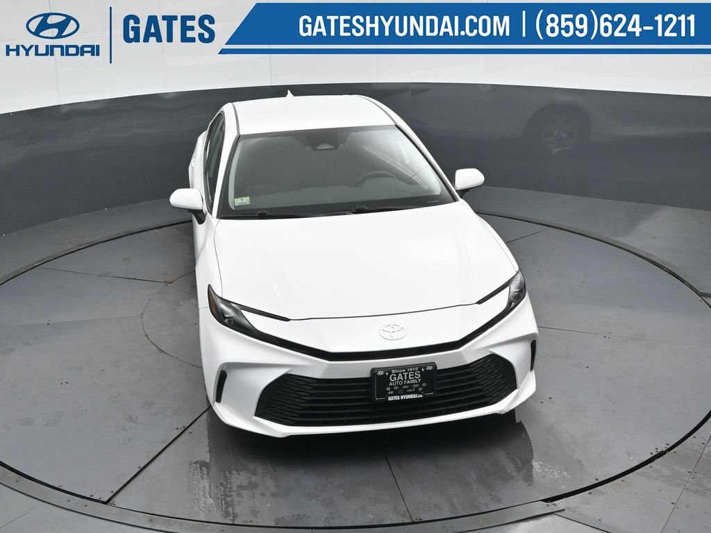 Used 2025 Toyota Camry LE image 51