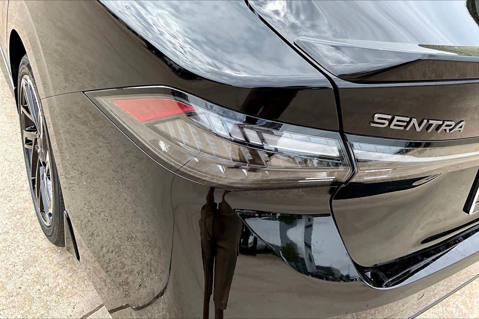 New 2026 Nissan Sentra SR FWD image 14