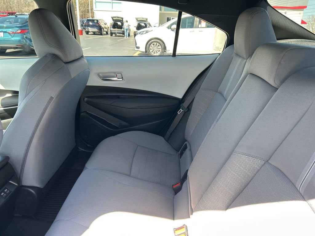 Used 2024 Toyota Corolla SE w/ SE Premium Package image 14
