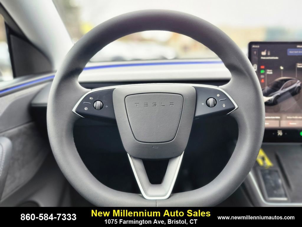 Used 2026 Tesla Model Y Long Range image 22