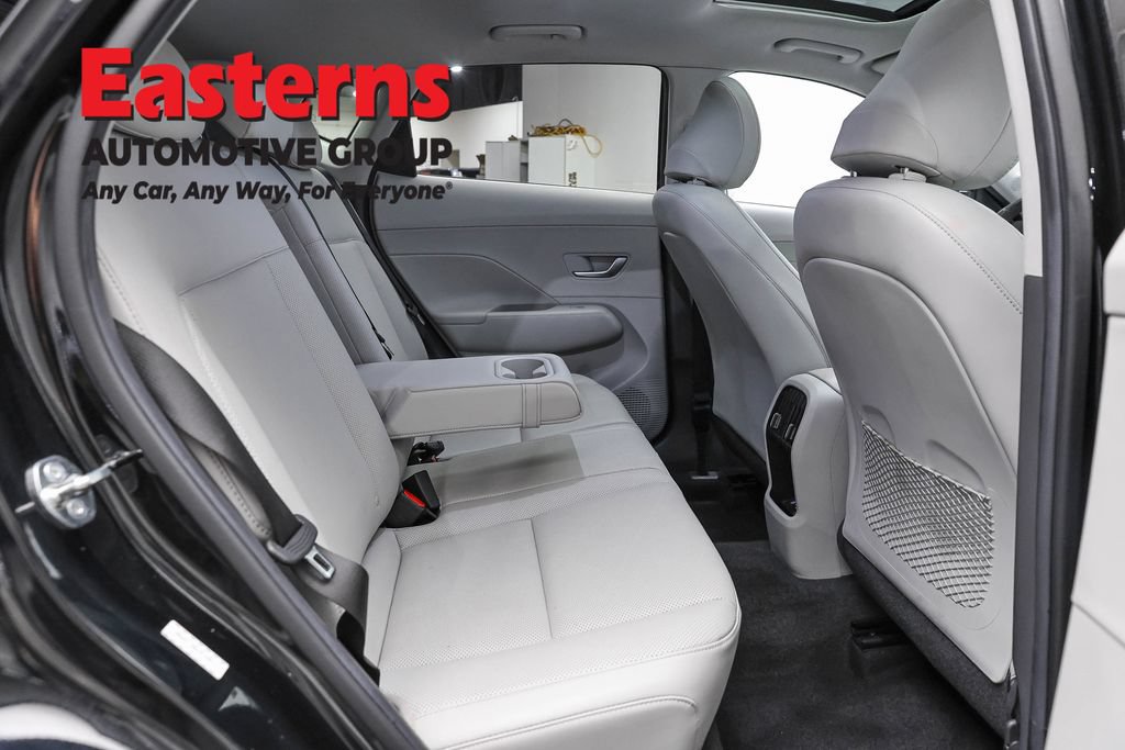 Used 2024 Hyundai Kona Limited FWD image 23