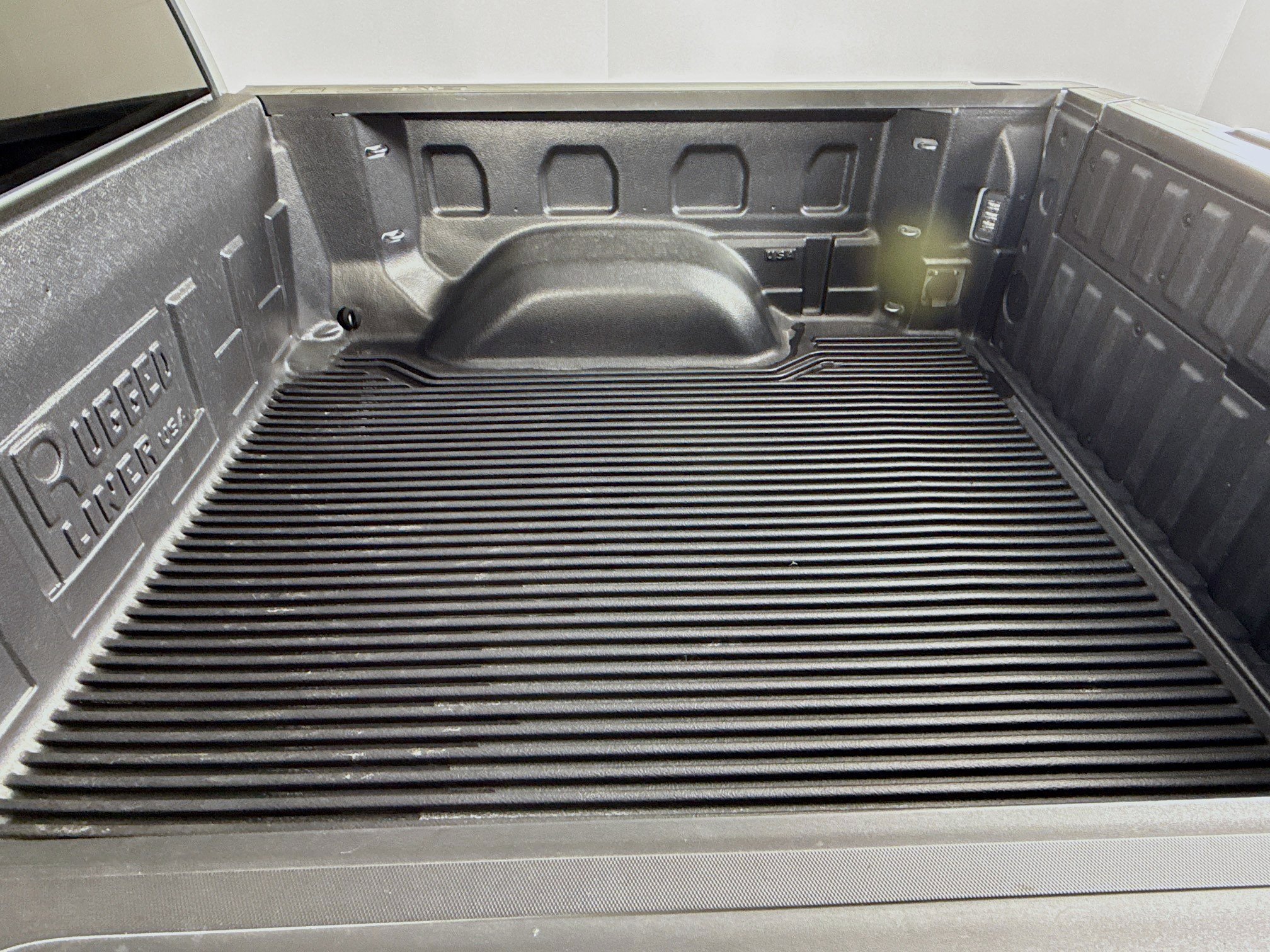 Used 2025 GMC Sierra 1500 SLT image 33