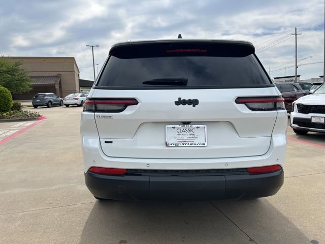 Used 2022 Jeep Grand Cherokee L Laredo RWD image 7