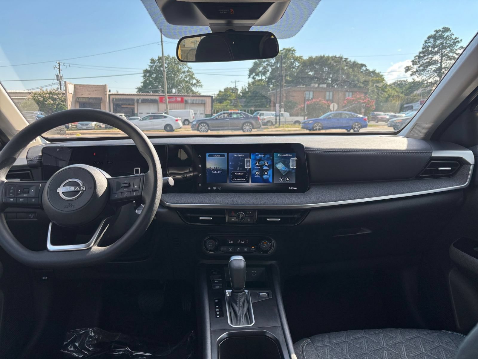Used 2026 Nissan Kicks SV FWD image 32