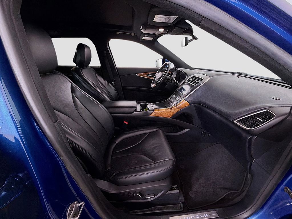 Used 2020 Lincoln Nautilus Reserve image 23