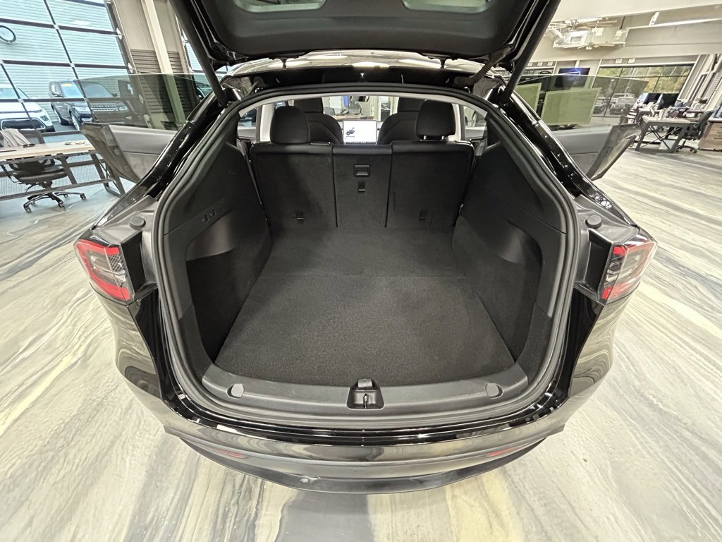 Used 2020 Tesla Model Y Long Range image 43