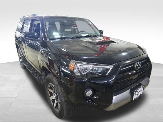 Used 2020 Toyota 4Runner TRD Off-Road Premium w/ Moonroof Package AWD/4WD image 8