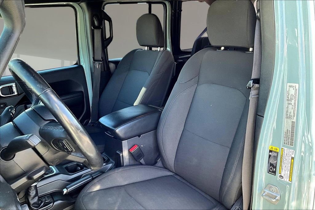 Used 2023 Jeep Wrangler Unlimited w/ Cold Weather Group image 20