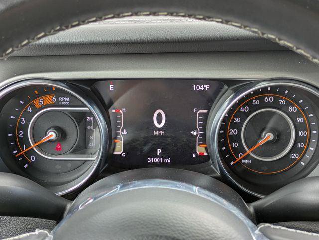 Certified 2022 Jeep Gladiator Overland w/ LED Lighting Group AWD/4WD image 20