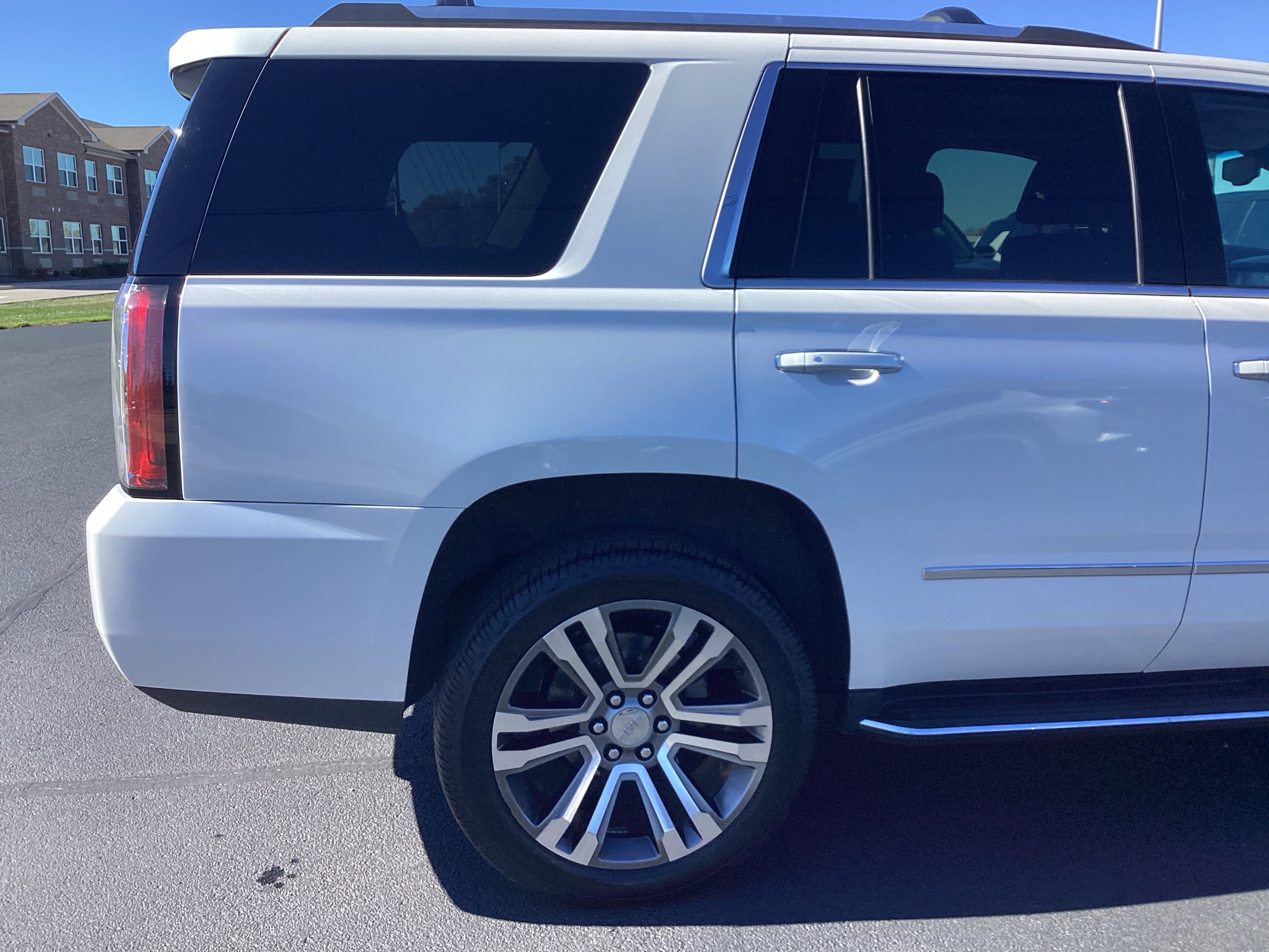 Used 2018 GMC Yukon Denali w/ Open Road Package image 6