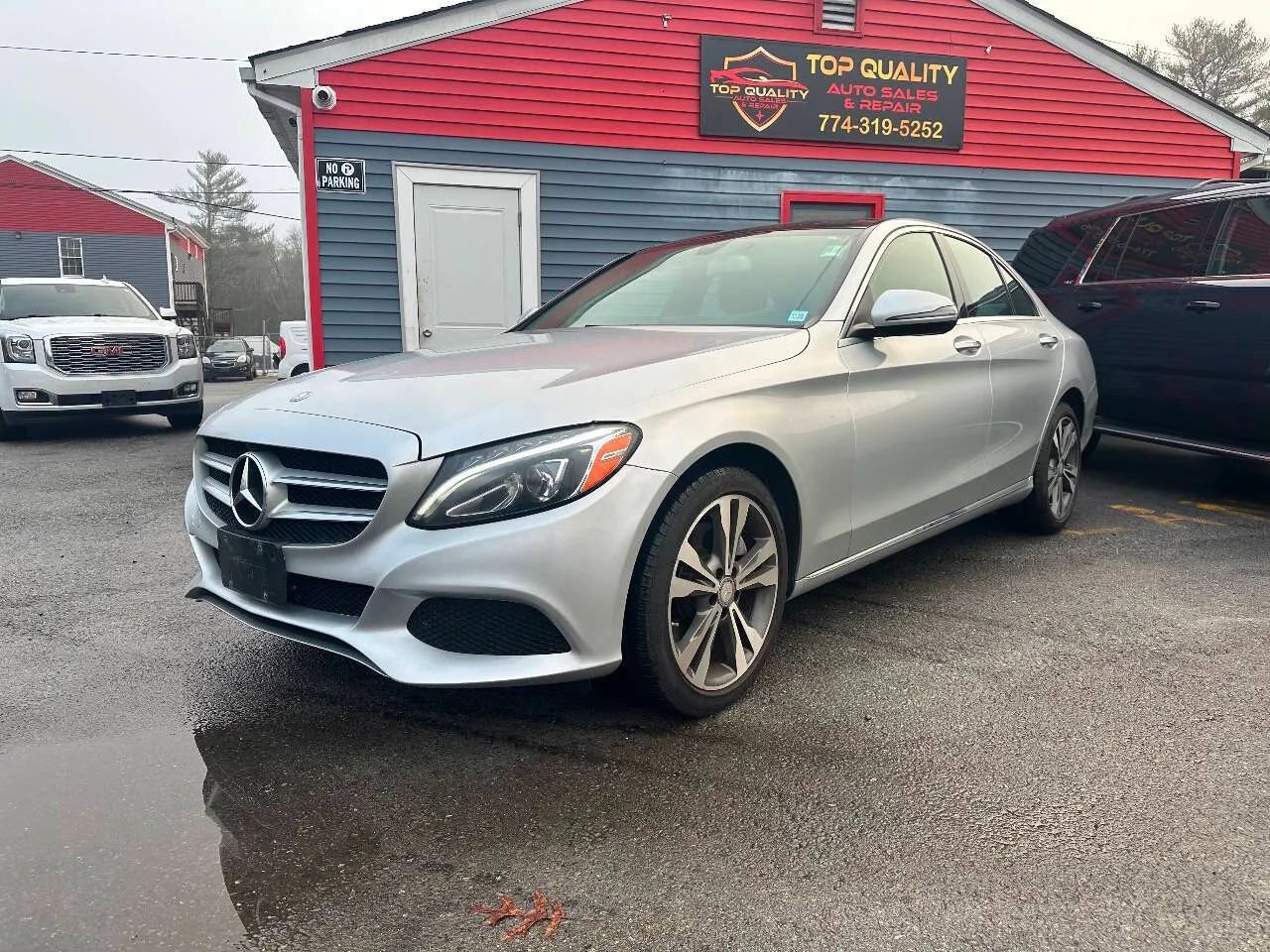 Used 2016 Mercedes-Benz C 300 4MATIC Sedan image 2