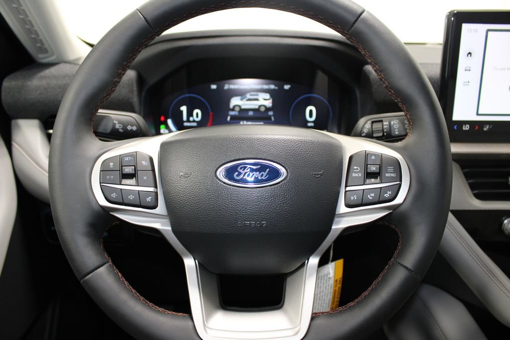 New 2025 Ford Explorer Active w/ Active Comfort Package image 38