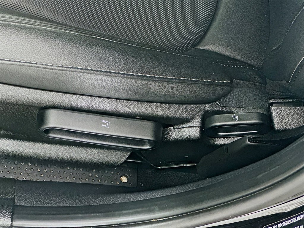 Used 2021 MINI Cooper S image 21