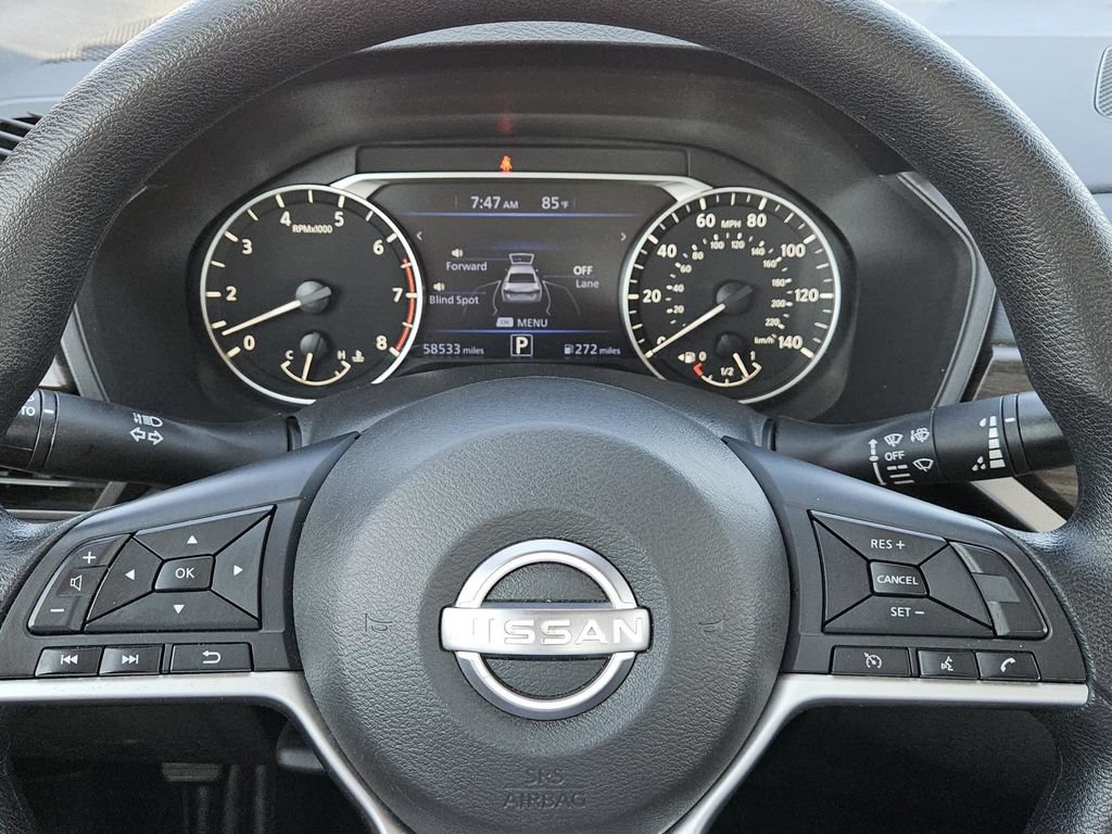 Used 2025 Nissan Altima 2.5 SV FWD image 16