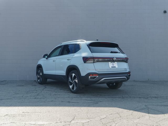 New 2026 Volkswagen Taos SE AWD/4WD image 4