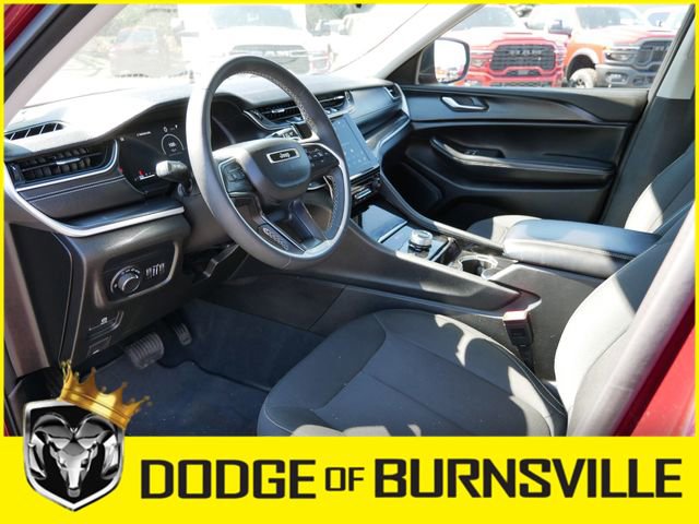 Used 2023 Jeep Grand Cherokee L Laredo AWD/4WD image 11