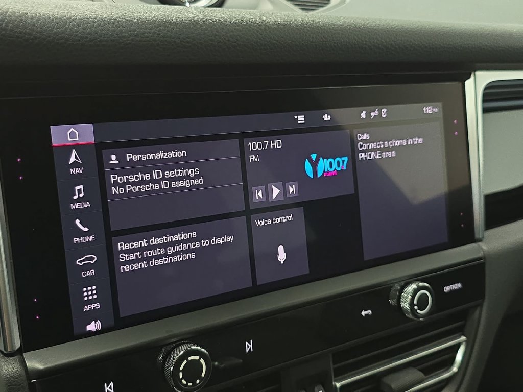 Certified 2024 Porsche Macan S AWD/4WD image 16