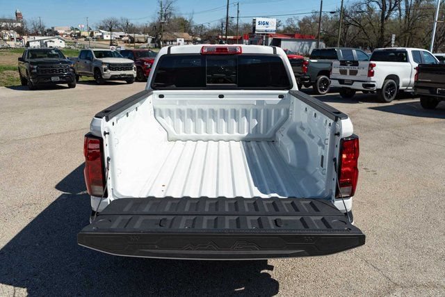 New 2024 Chevrolet Colorado LT w/ LT Convenience Package II RWD image 8