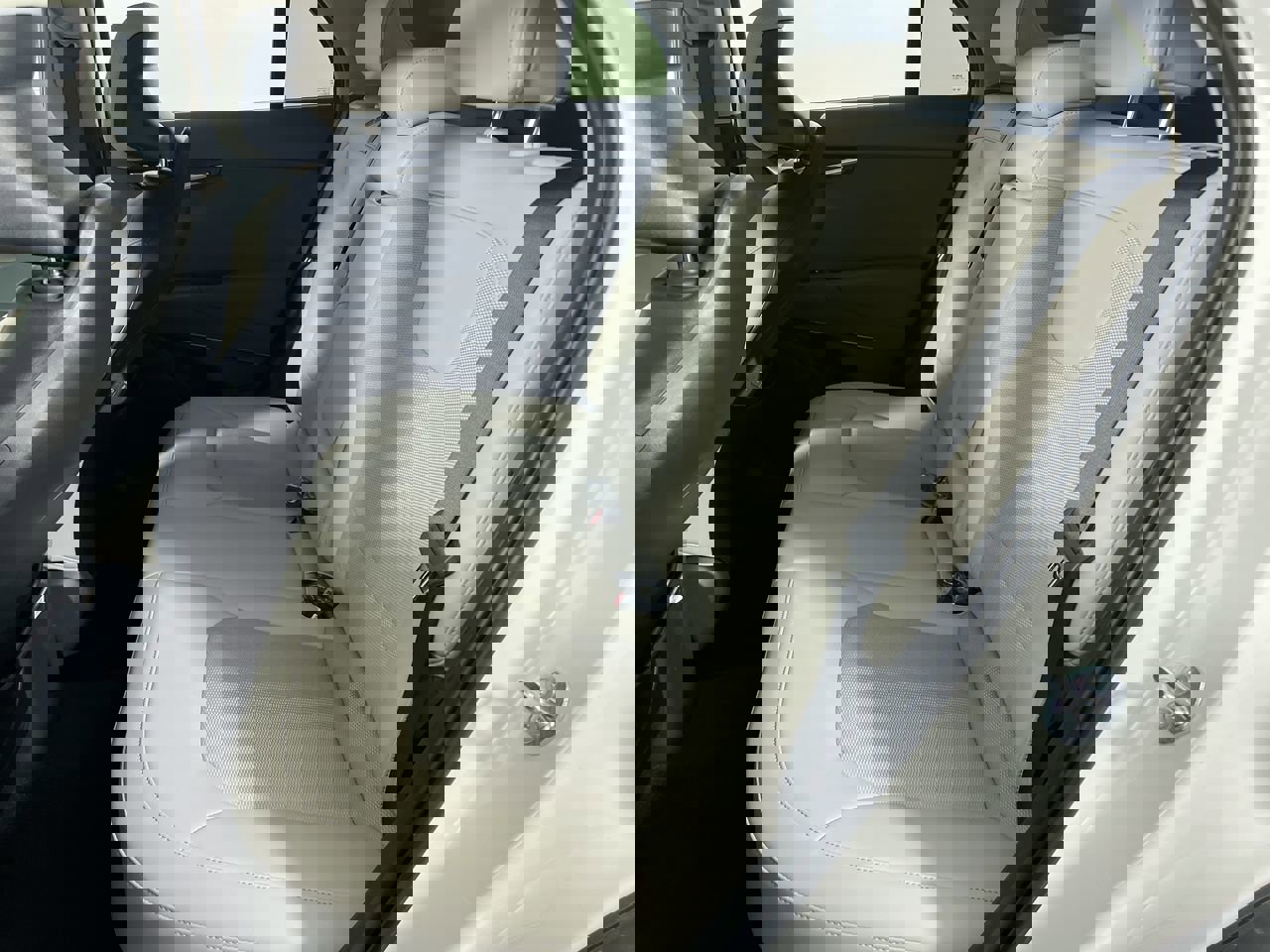 Certified 2023 Kia Niro EX image 29