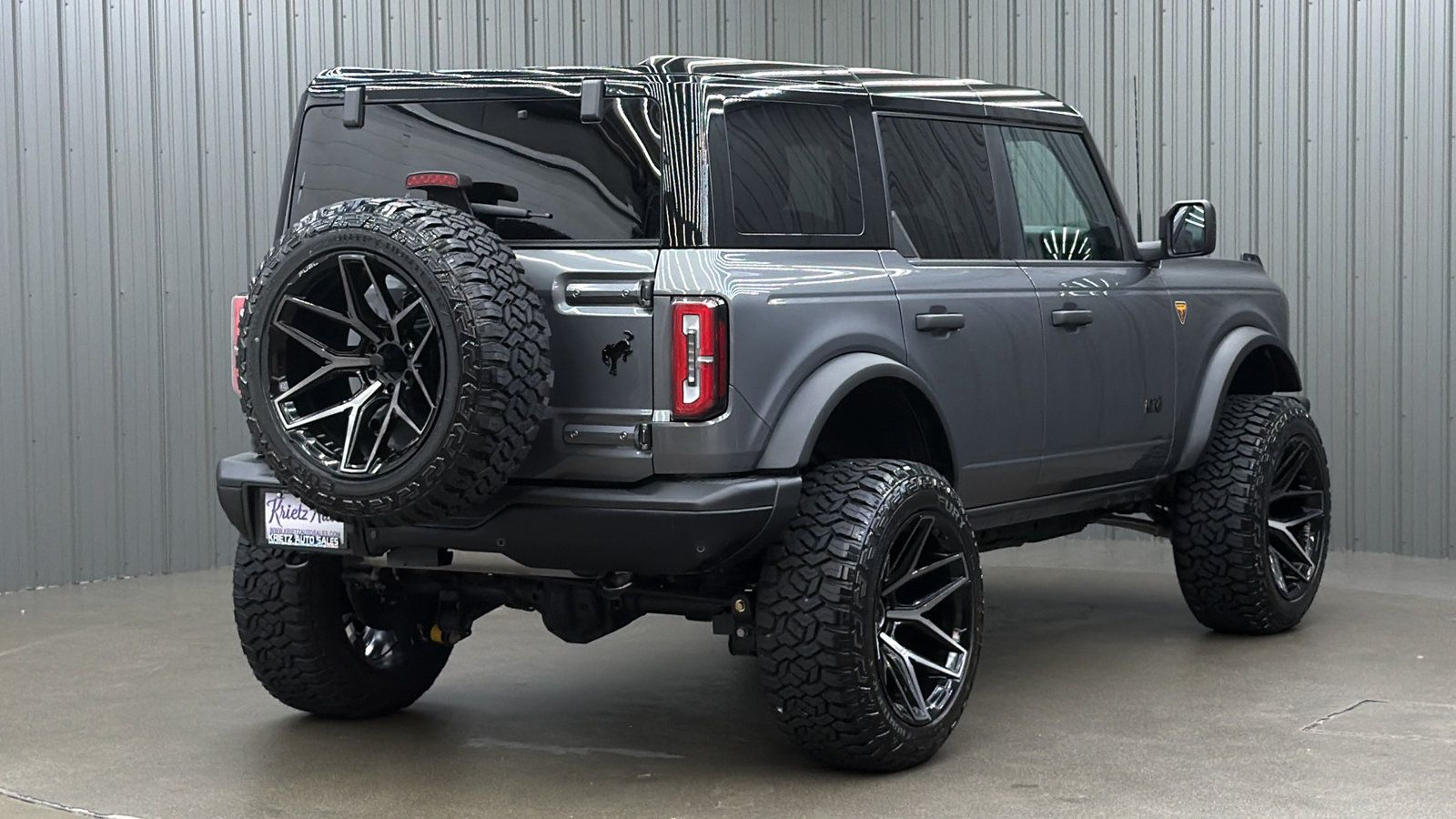 Used 2025 Ford Bronco Badlands w/ Black Appearance Package AWD/4WD image 5