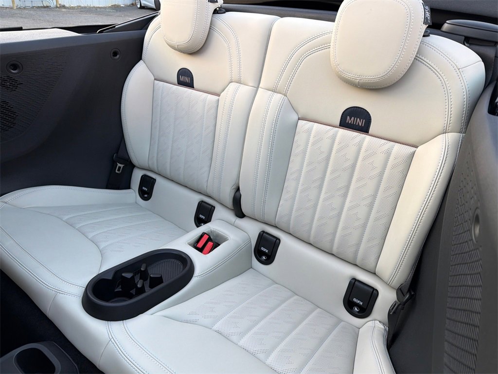 Used 2025 MINI Cooper S image 11