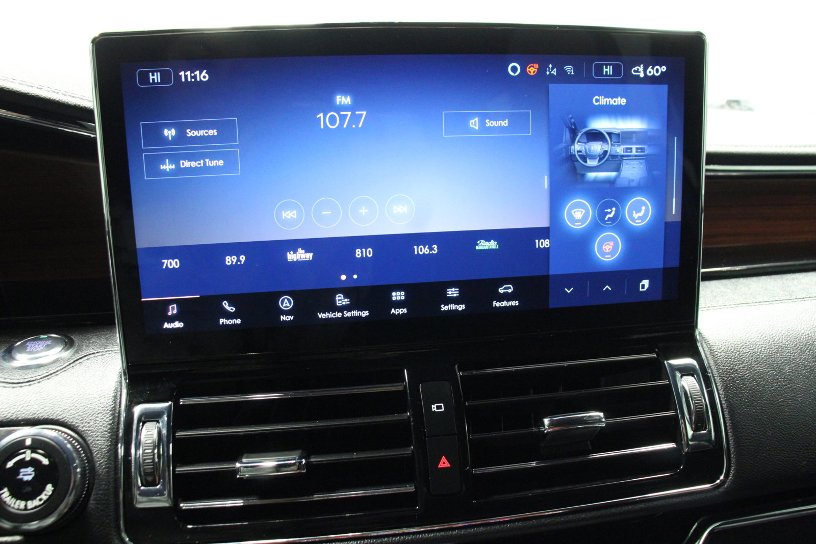 Used 2024 Lincoln Navigator Reserve image 24