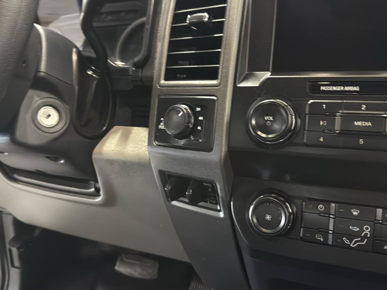 Used 2022 Ford F350 XL w/ STX Appearance Package AWD/4WD image 47