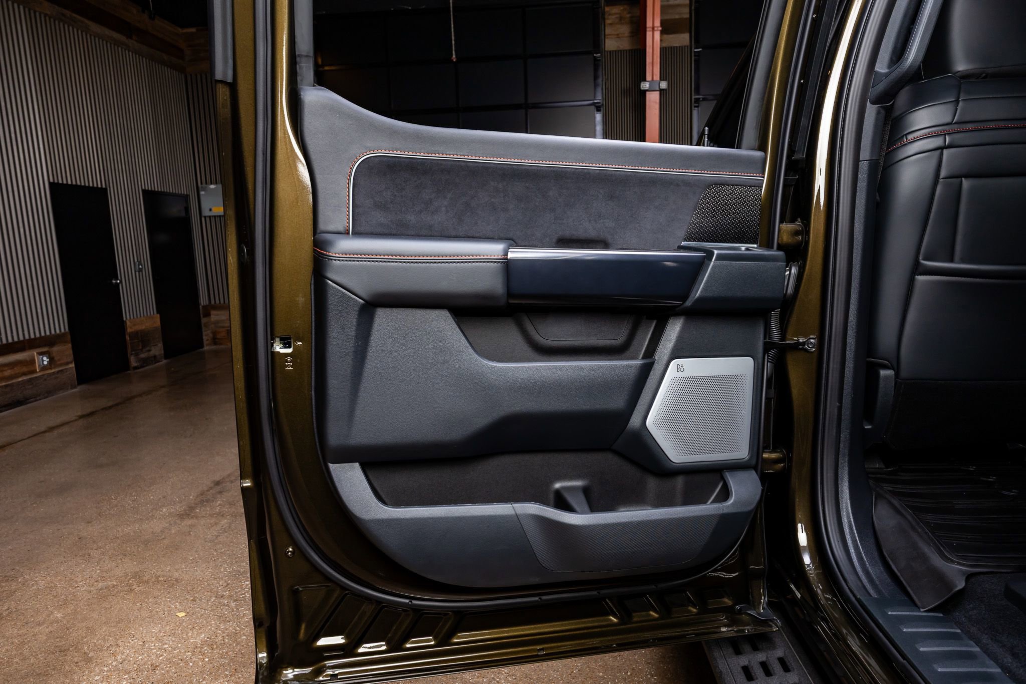 Used 2025 Ford F150 Raptor w/ Equipment Group 803A Raptor R image 38