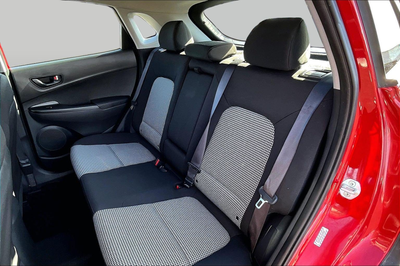 Used 2022 Hyundai Kona SE AWD/4WD image 24