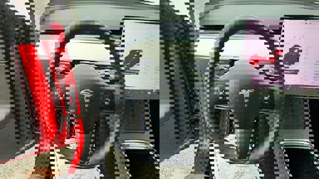 Used 2022 Tesla Model Y Performance image 13