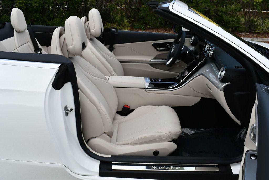 Used 2024 Mercedes-Benz CLE 300 4MATIC Cabriolet w/ Driver Assistance Package image 67