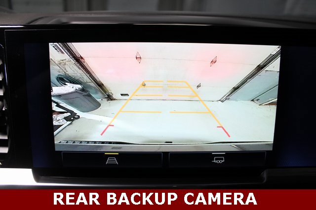 Used 2025 Chevrolet Silverado 1500 LT image 15