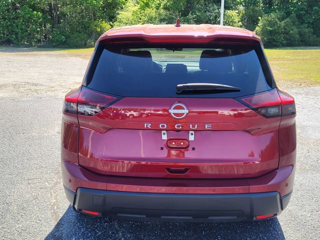 Used 2025 Nissan Rogue SV image 3