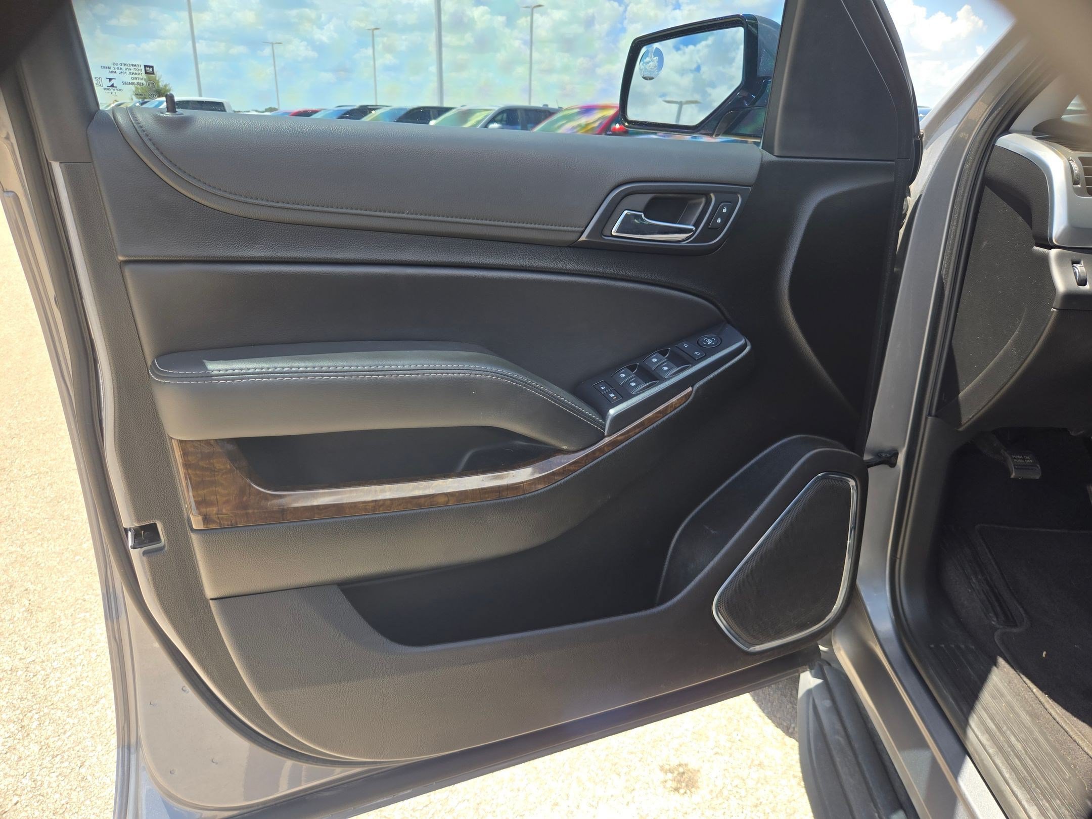 Certified 2020 Chevrolet Tahoe LS RWD image 12