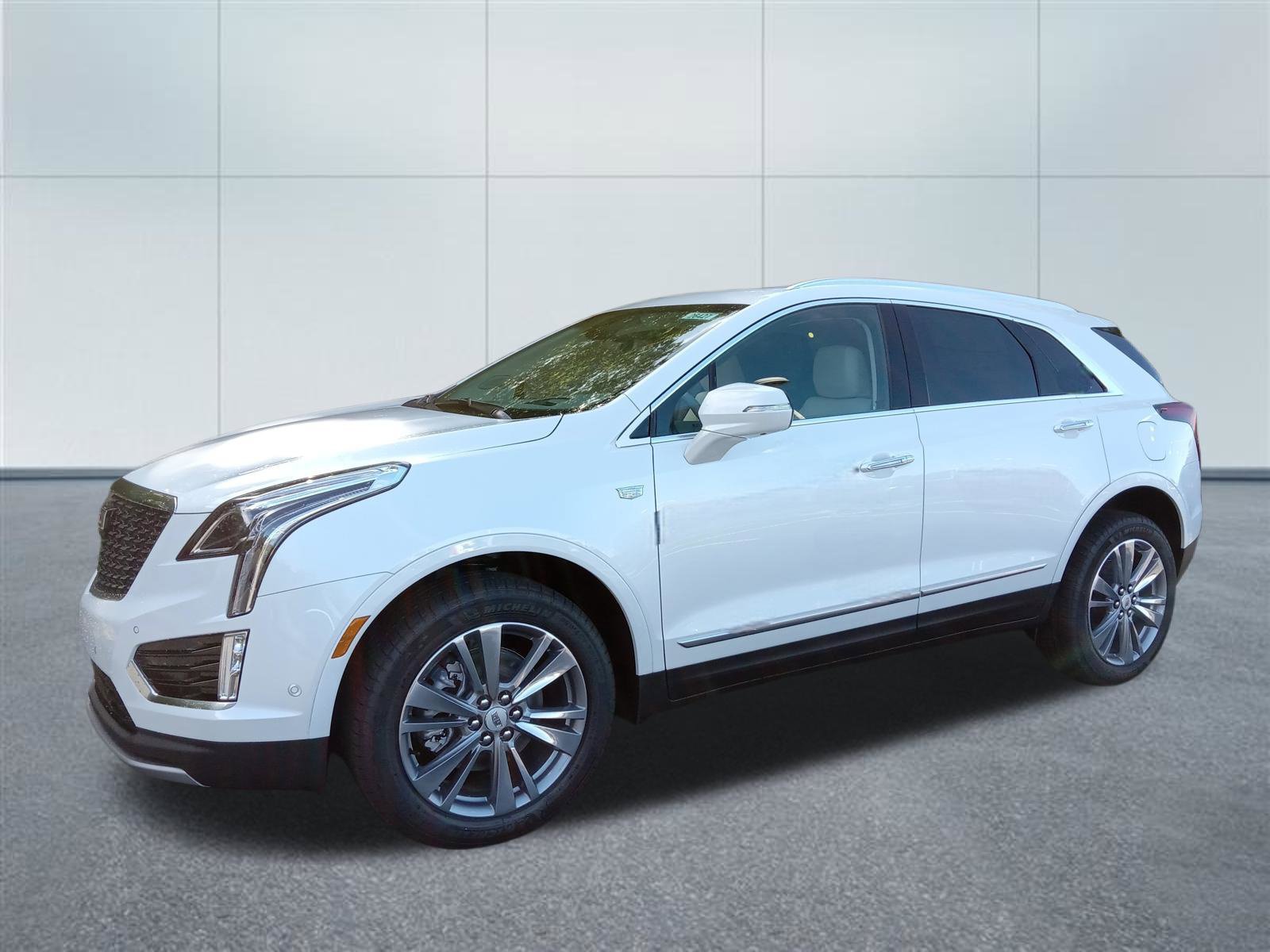 New 2026 Cadillac XT5 Premium Luxury AWD/4WD image 1