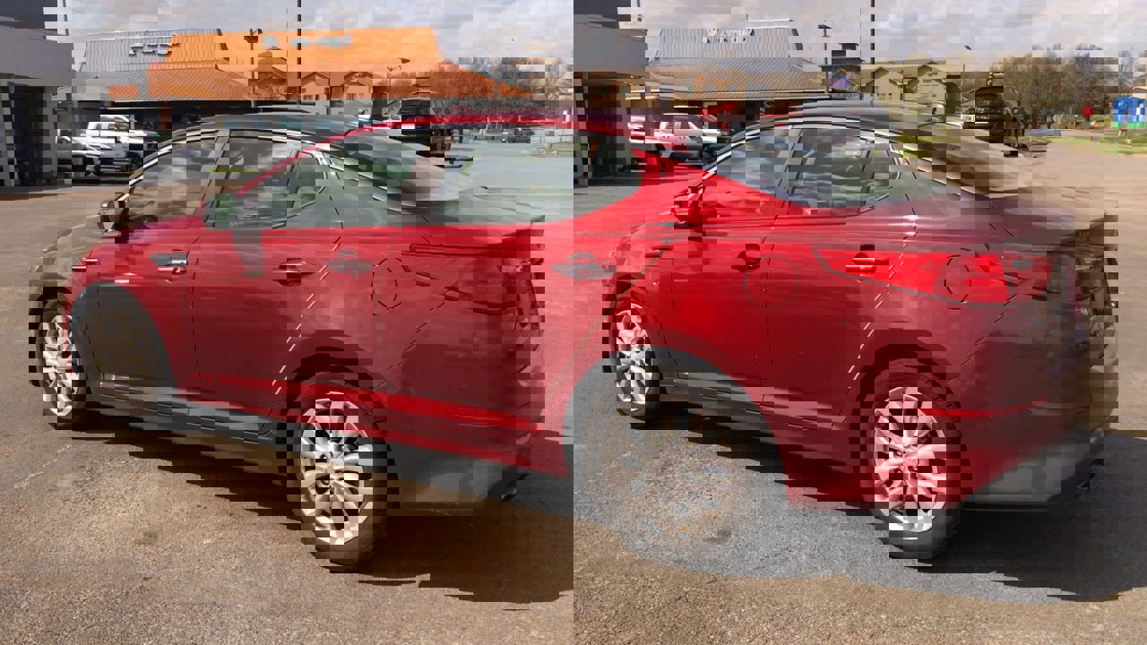 Used 2015 Kia Optima LX w/ LX Convenience Package image 5