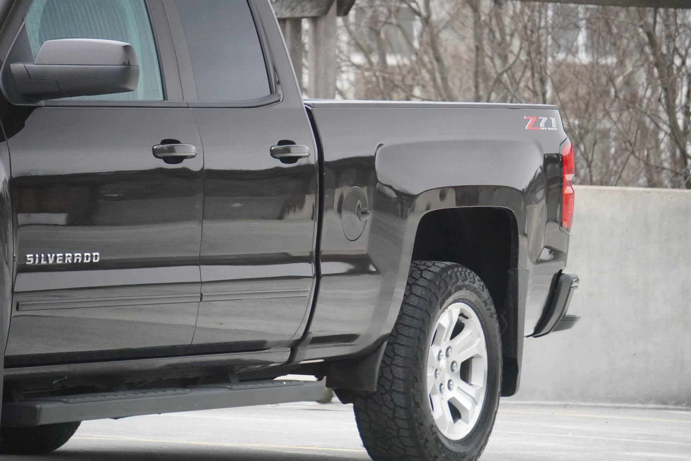 Used 2018 Chevrolet Silverado 1500 LT w/ All Star Edition AWD/4WD image 8