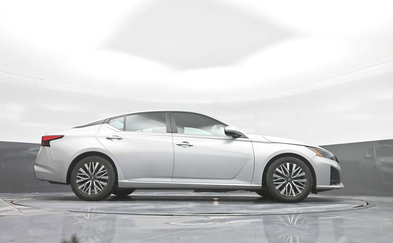 Used 2023 Nissan Altima 2.5 SV image 36