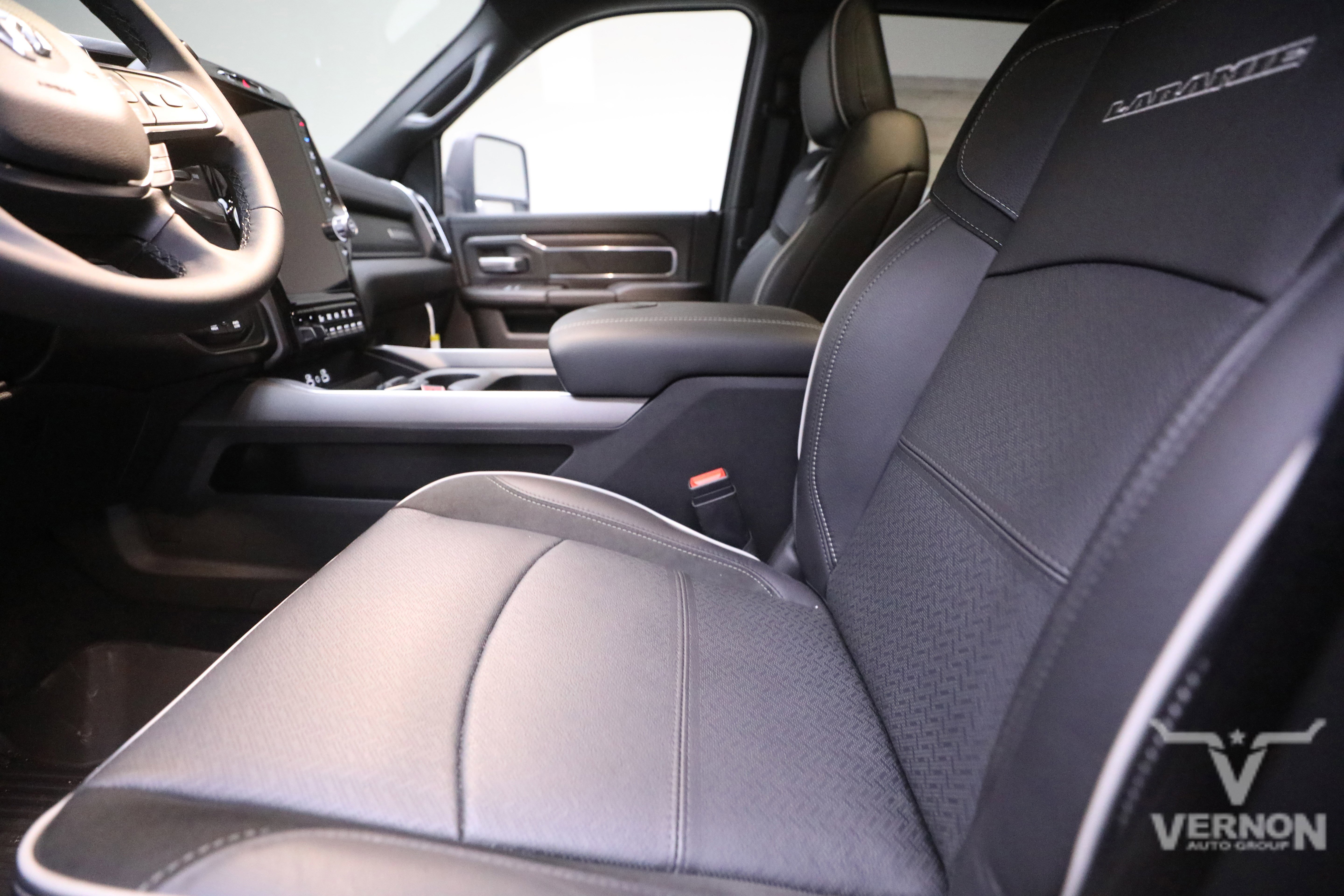 New 2025 RAM 3500 Laramie image 10