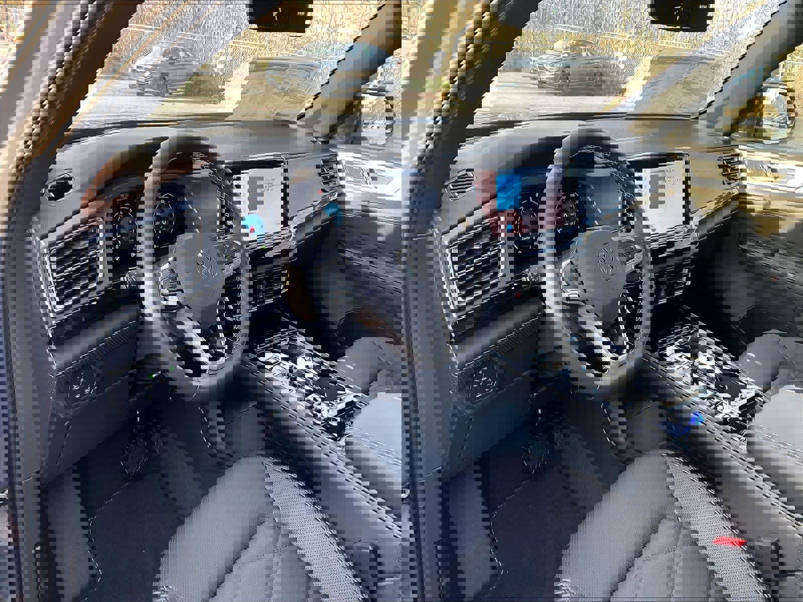 New 2026 Volkswagen Atlas Cross Sport SE image 9