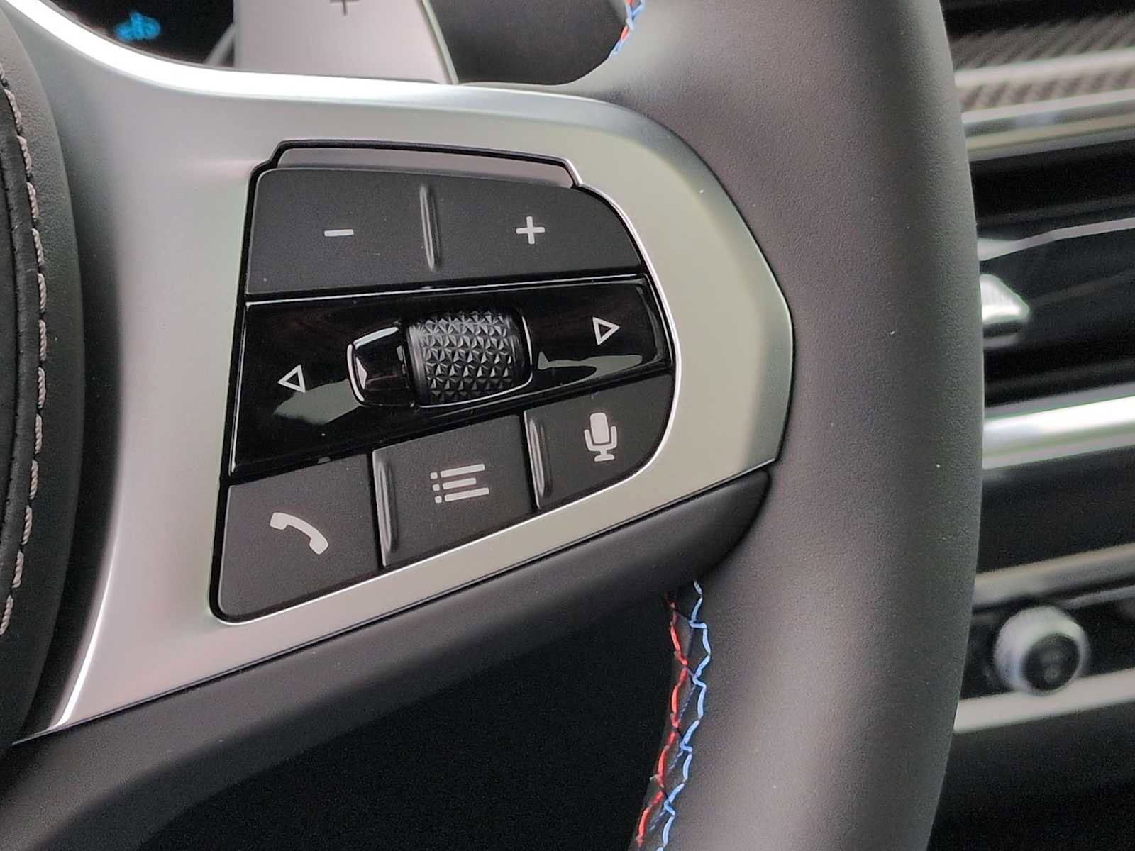 New 2026 BMW X6 M60i image 27