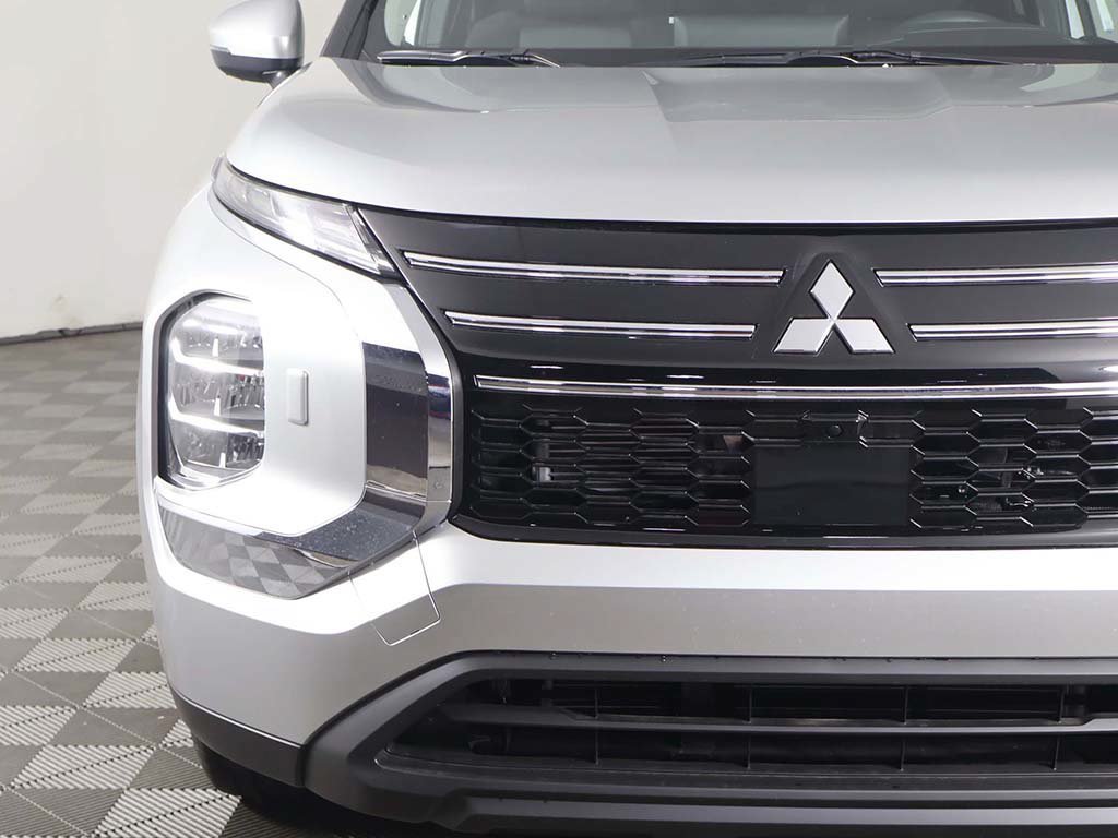 New 2026 Mitsubishi Outlander ES AWD/4WD image 13