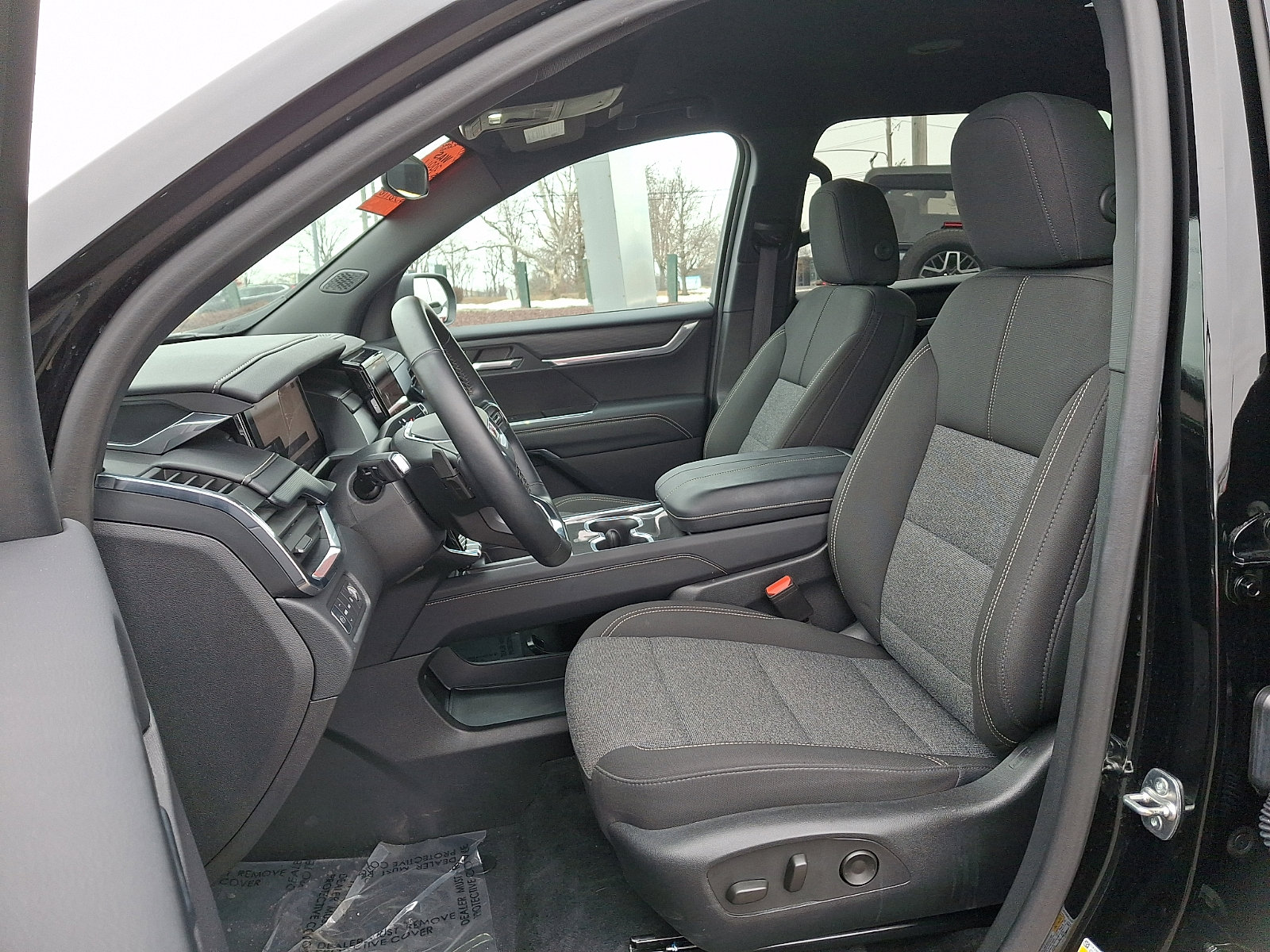 Used 2025 GMC Acadia Elevation AWD/4WD image 14